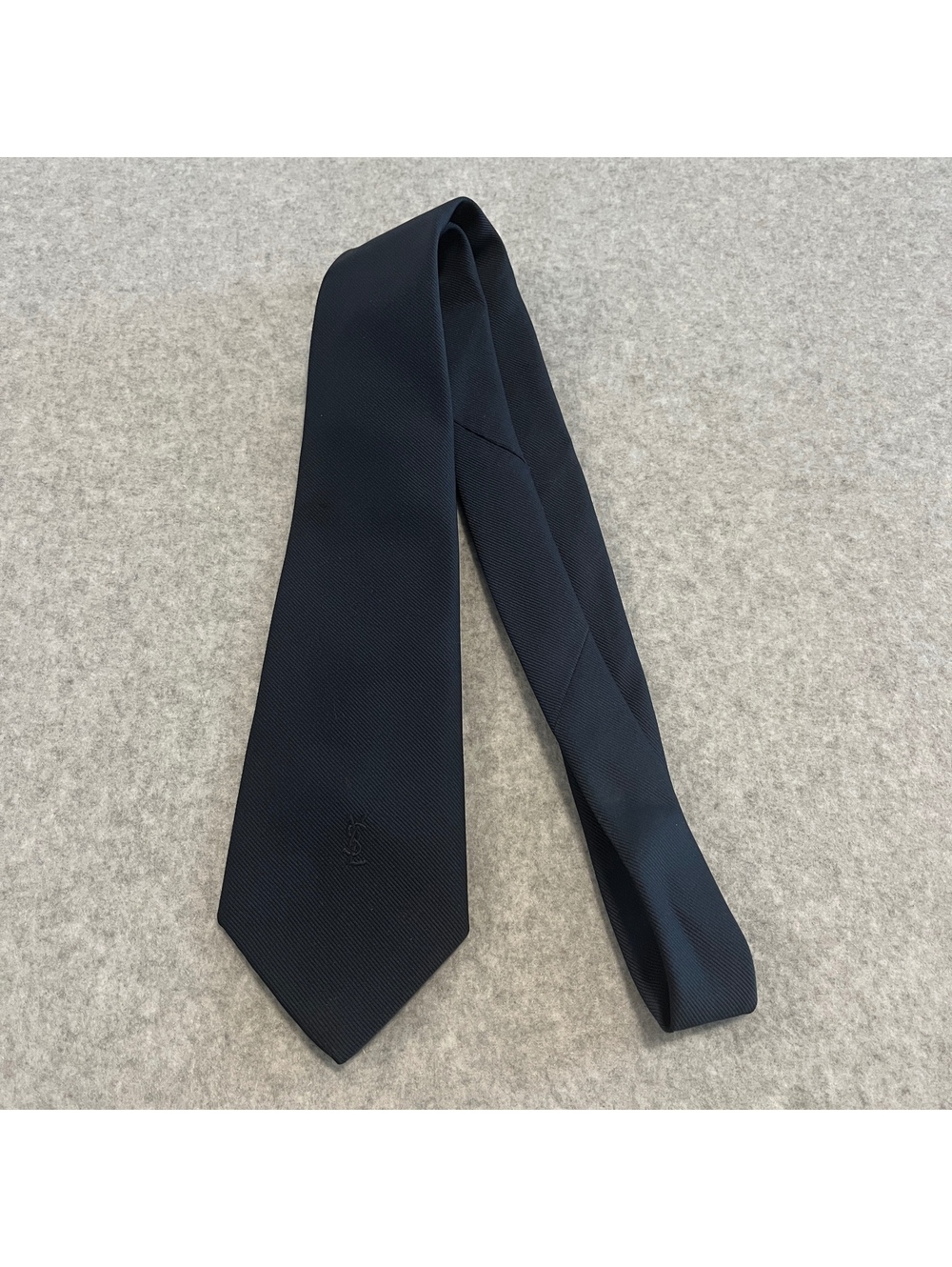 Vintage YSL Yves Saint Laurent Navy Blue Tie 55”